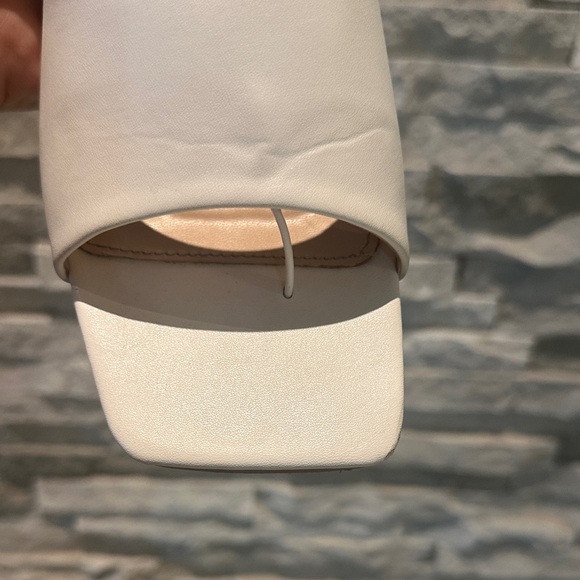 Nasty Gal Cream Women's Mules - Picture 7 of 7